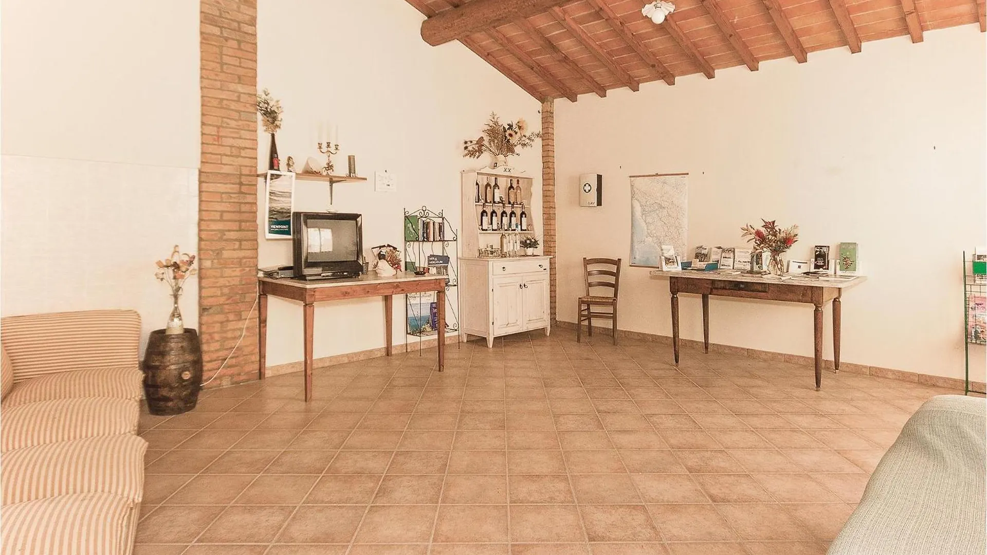 Apt, 9 Querce  0*, Querce (Lucca)
