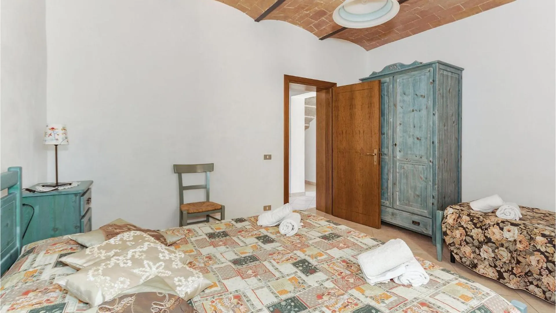 Apt, 9 Querce  0*, Querce (Lucca) Italy